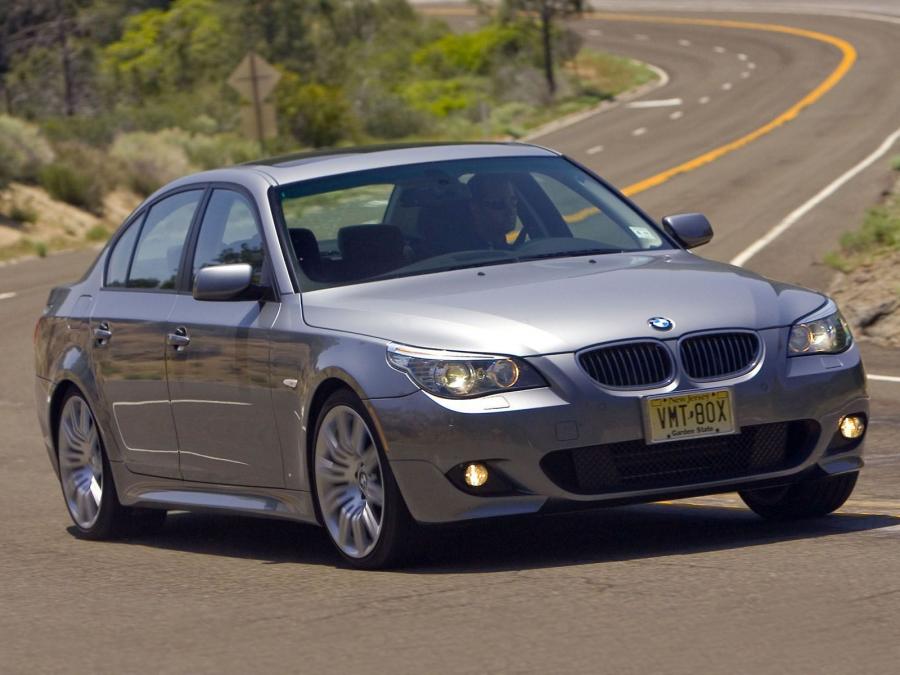  BMW 550i Sedan 2005 года  (US) (фото 6 из 6)